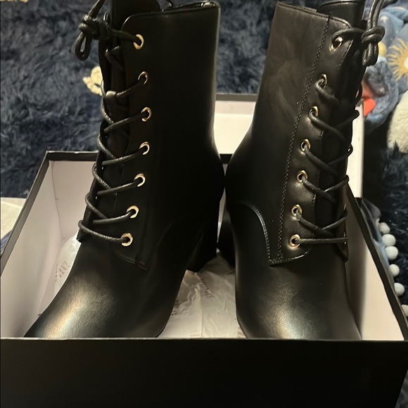 Brand New Black Lace-Up Ankle Boots - Picture 1 of 2